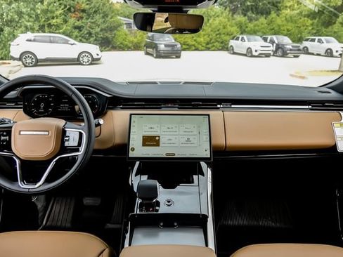 New 2026 Land Rover Range Rover Sport SE AWD/4WD image 17