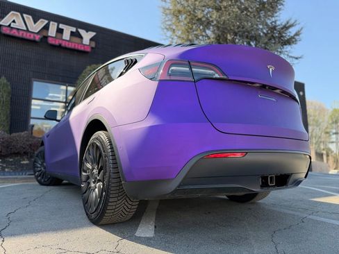 Used 2022 Tesla Model Y Long Range image 20