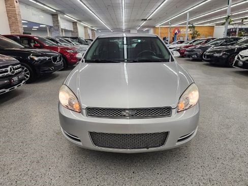 Used 2014 Chevrolet Impala LT w/ LT Sunroof Package image 2