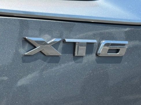 Used 2024 Cadillac XT6 Premium Luxury FWD image 11