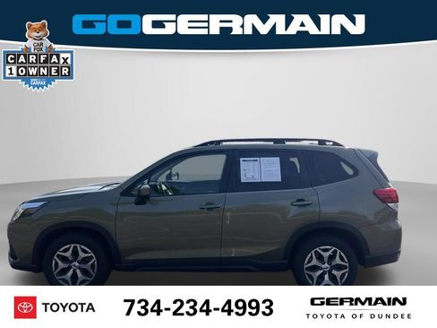 Used 2023 Subaru Forester Premium AWD/4WD image 11
