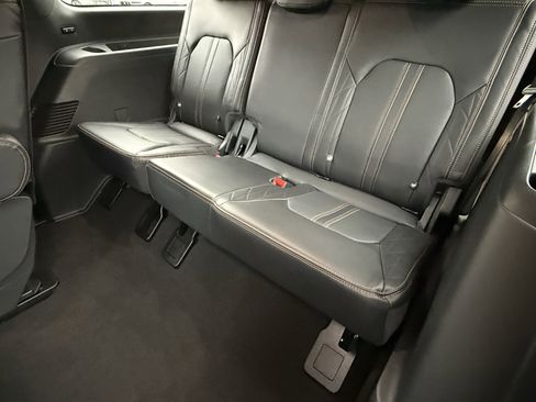 Used 2024 Ford Expedition Max Platinum image 16