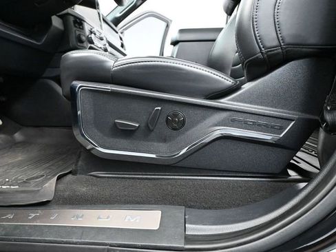 Used 2025 Ford F250 Platinum image 22