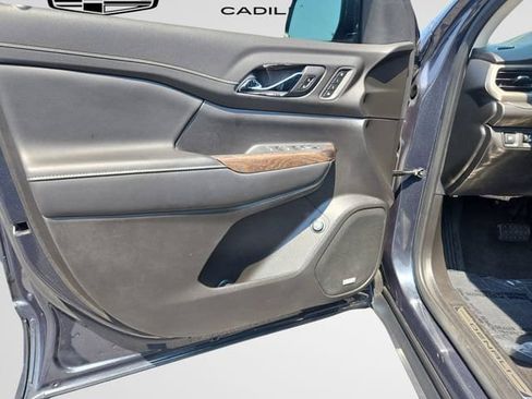 Used 2021 GMC Acadia Denali w/ Denali Technology Package FWD image 16