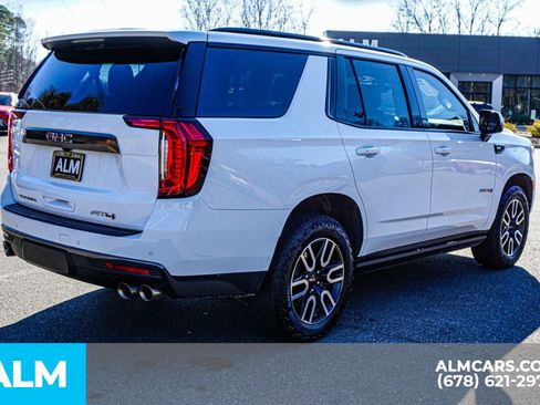 Used 2023 GMC Yukon AT4 w/ AT4 Premium Package image 6