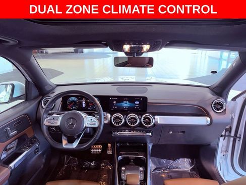 Used 2022 Mercedes-Benz GLB 250 image 10