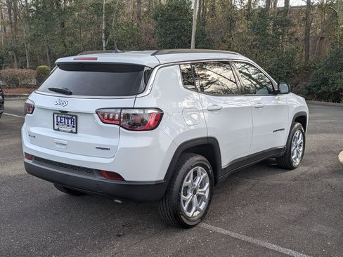 New 2026 Jeep Compass Latitude image 5