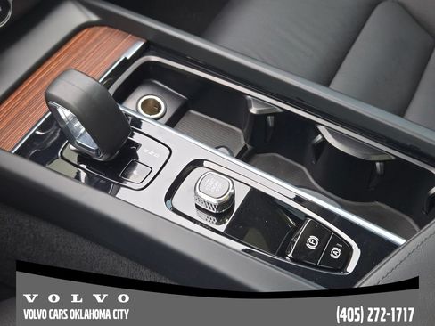 Certified 2023 Volvo XC60 B5 Plus w/ Protection Package Premier FWD image 16