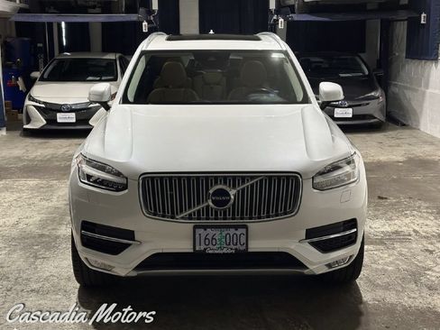 Used 2016 Volvo XC90 T6 AWD/4WD image 4