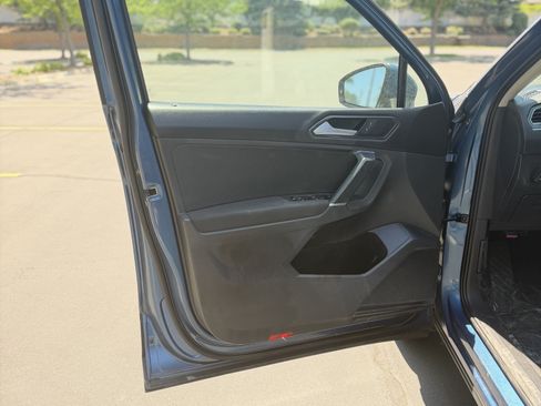 Used 2018 Volkswagen Tiguan S AWD/4WD image 9