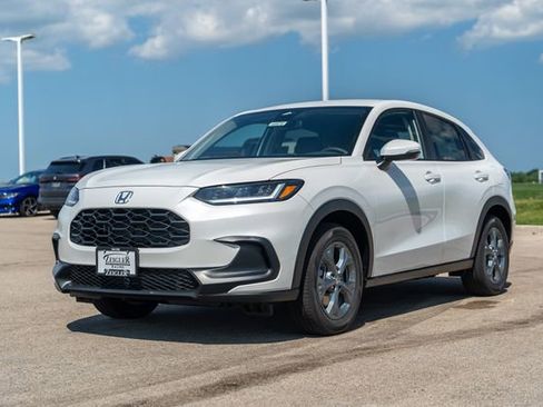 New 2026 Honda HR-V LX image 3