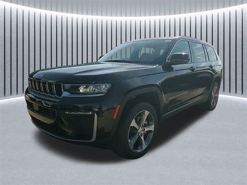 New 2026 Jeep Grand Cherokee L Limited image 21