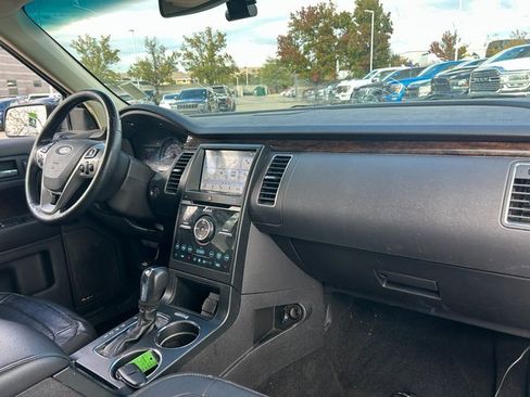 Used 2019 Ford Flex Limited image 34