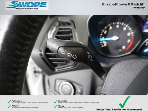 Used 2019 Ford Escape Titanium image 12