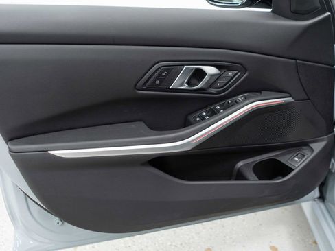 Used 2025 BMW 330i xDrive Sedan image 16