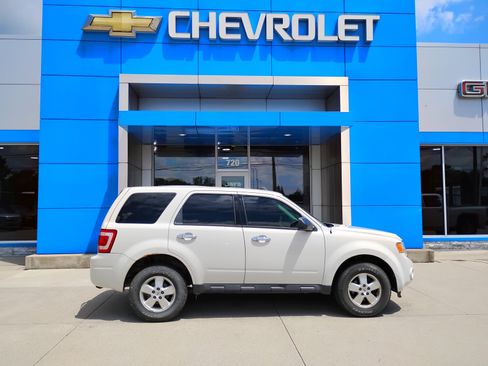Used 2012 Ford Escape XLS AWD/4WD image 5