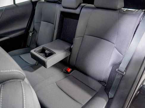 Used 2023 Toyota Venza LE AWD/4WD image 35