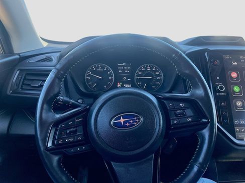 Used 2025 Subaru Ascent Bronze Edition image 11