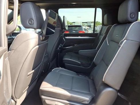 Certified 2026 Cadillac Escalade ESV Sport w/ LPO, ONYX Package AWD/4WD image 4
