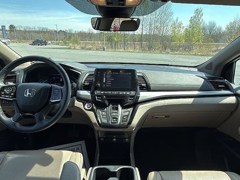 Used 2024 Honda Odyssey Touring image 25