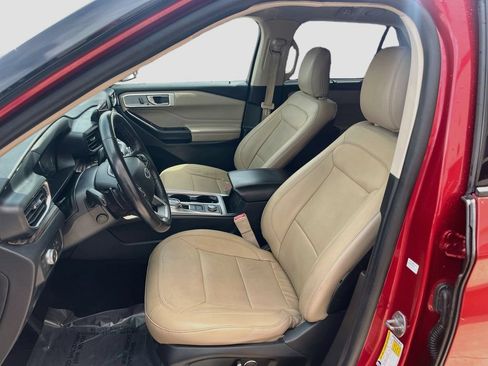 Used 2020 Ford Explorer Limited w/ Class III Trailer Tow Package AWD/4WD image 22
