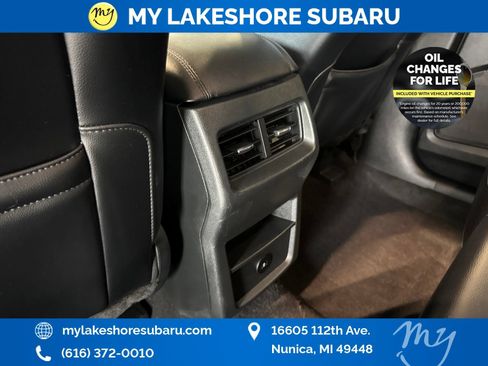 Used 2024 Ford Edge SEL AWD/4WD image 24