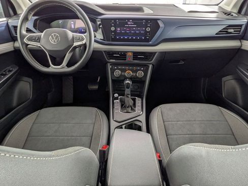 Used 2024 Volkswagen Taos SE FWD image 24