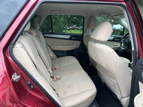 Used 2019 Subaru Outback 2.5i Premium AWD/4WD image 40