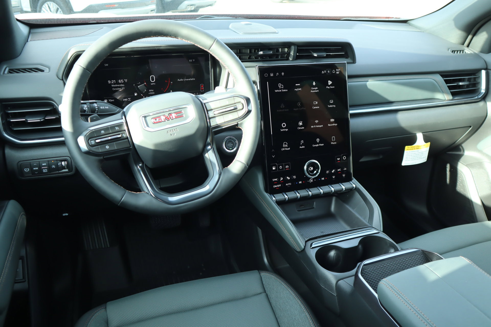 New 2027 GMC Terrain AT4 w/ Convenience Package III AWD/4WD image 2