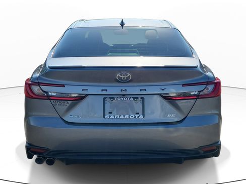 Used 2025 Toyota Camry LE FWD image 5