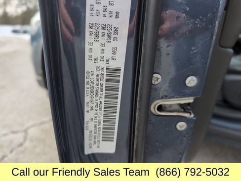 Used 2019 Jeep Cherokee Limited image 29