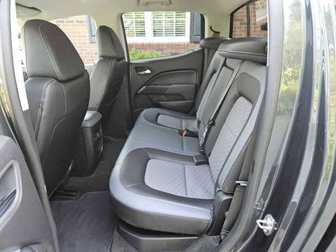 Used 2017 Chevrolet Colorado Z71 AWD/4WD image 26