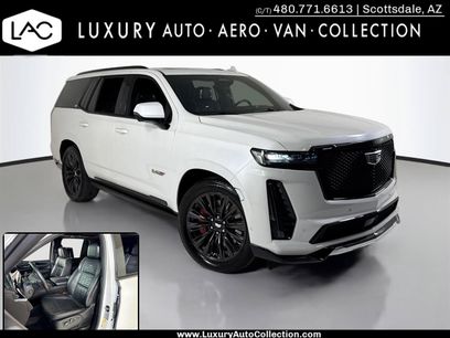 Used 2024 Cadillac Escalade V w/ LPO, ONYX Package