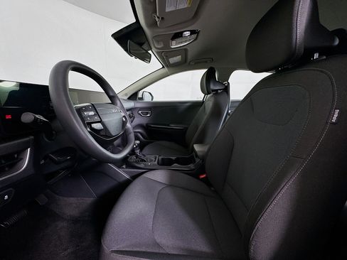 Used 2025 Kia K4 LXS image 13