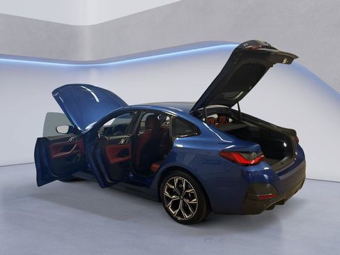 Used 2022 BMW i4 eDrive40 w/ M Sport Package RWD image 12