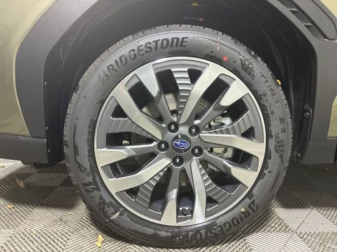 New 2025 Subaru Forester Touring image 3