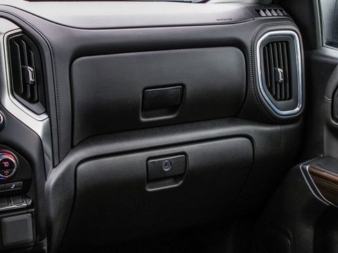 Used 2022 Chevrolet Silverado 1500 RST w/ Rally Edition AWD/4WD image 17