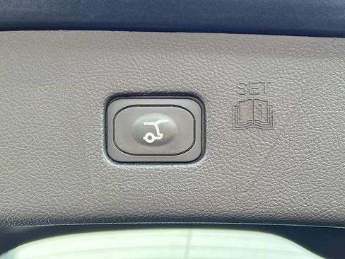 Certified 2024 Ford Edge Titanium w/ Equipment Group 301A AWD/4WD image 13