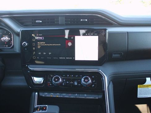 New 2026 GMC Sierra 1500 Denali w/ Denali Reserve Package image 10