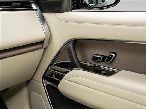 New 2026 Land Rover Range Rover SE AWD/4WD image 29