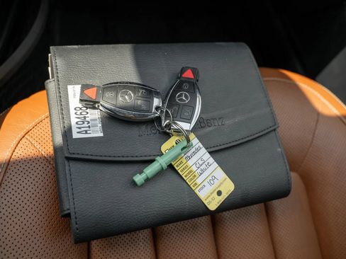 Used 2015 Mercedes-Benz CLS 400 4MATIC w/ Premium 1 Package image 29