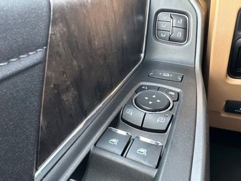 Used 2024 Ford F350 Lariat w/ Lariat Ultimate Package AWD/4WD image 27