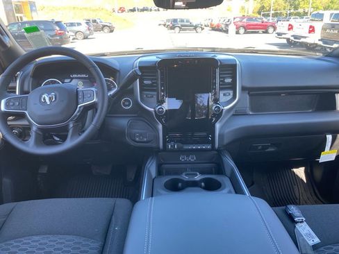 New 2026 RAM 2500 Big Horn AWD/4WD image 23