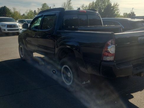 Used 2015 Toyota Tacoma TRD Pro w/ Off Road Towing Package AWD/4WD image 5