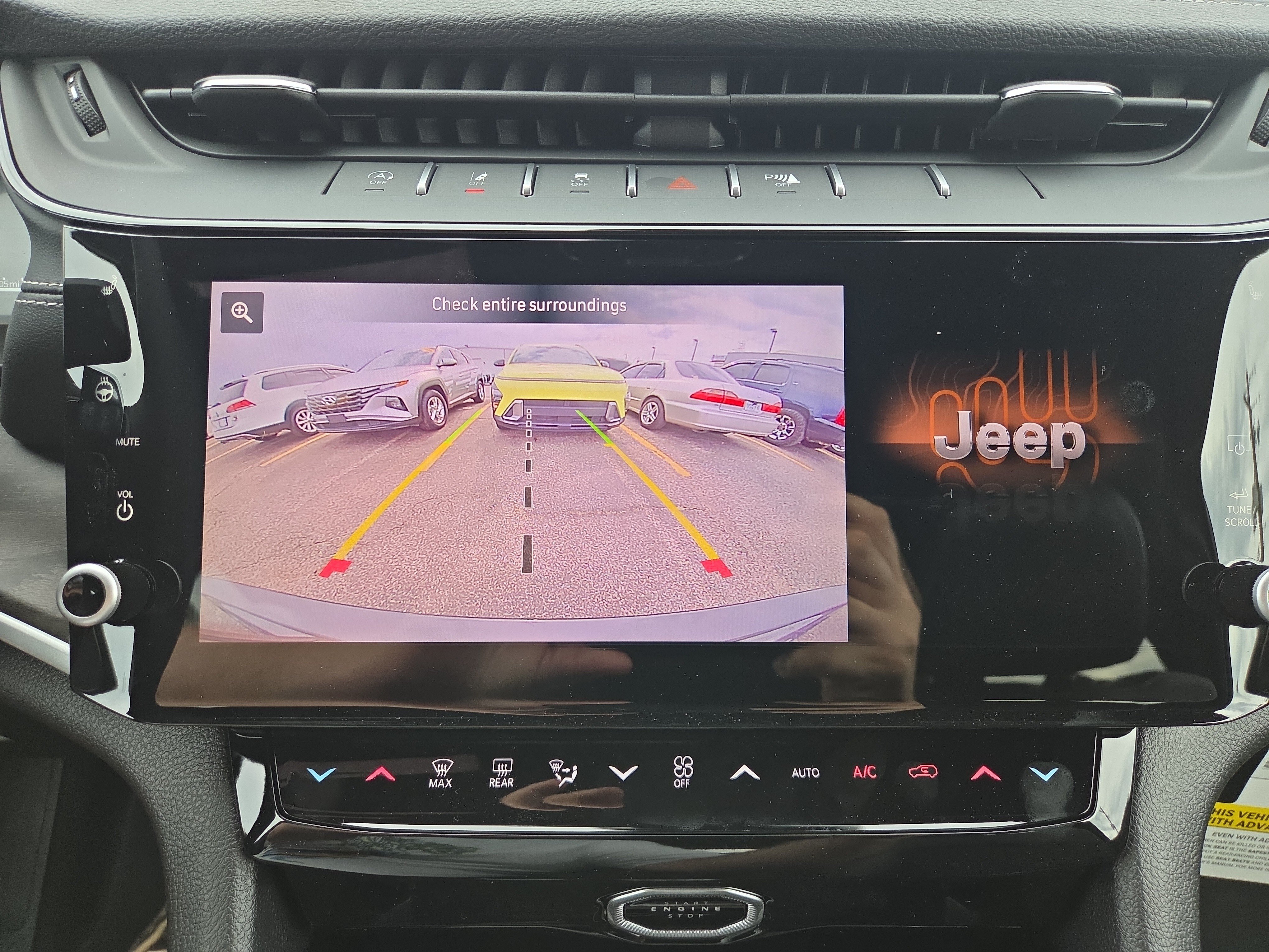 New 2026 Jeep Grand Cherokee Altitude AWD/4WD image 11