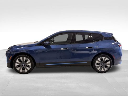 Used 2024 BMW iX xDrive50 AWD/4WD image 2