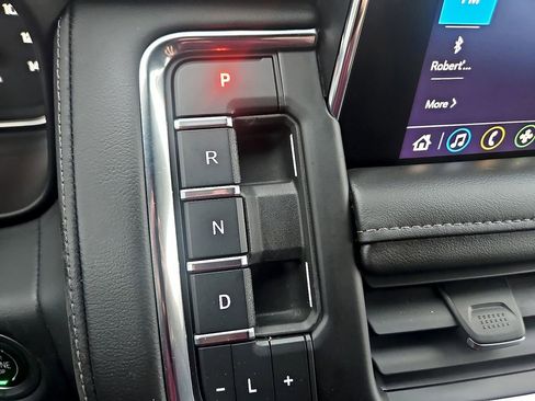 Used 2021 GMC Yukon XL SLE w/ Gmc Pro Safety Plus Package image 15