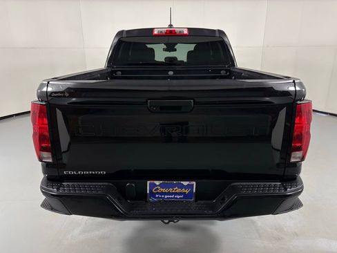 Used 2023 Chevrolet Colorado W/T RWD image 8
