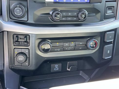 Used 2023 Ford F150 XLT w/ Trailer Tow Package image 30