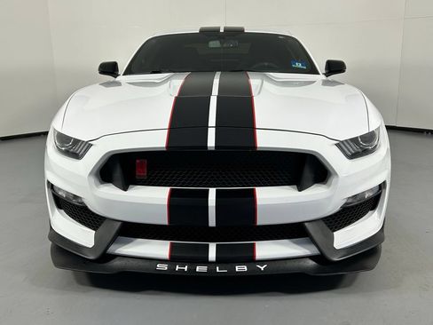 Used 2019 Ford Mustang Shelby GT350R w/ GT350R Equipment Group 920A RWD image 2